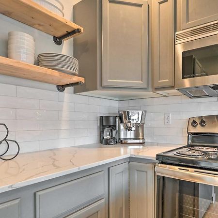 Chic Chelan Condo With Balcony, Walk To Lake And Dtwn! 外观 照片
