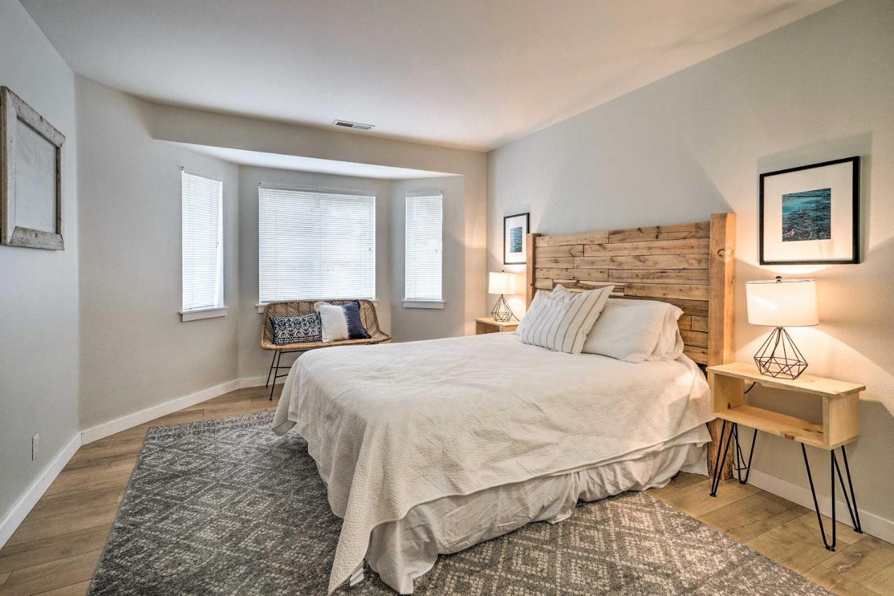 Chic Chelan Condo With Balcony, Walk To Lake And Dtwn! 外观 照片
